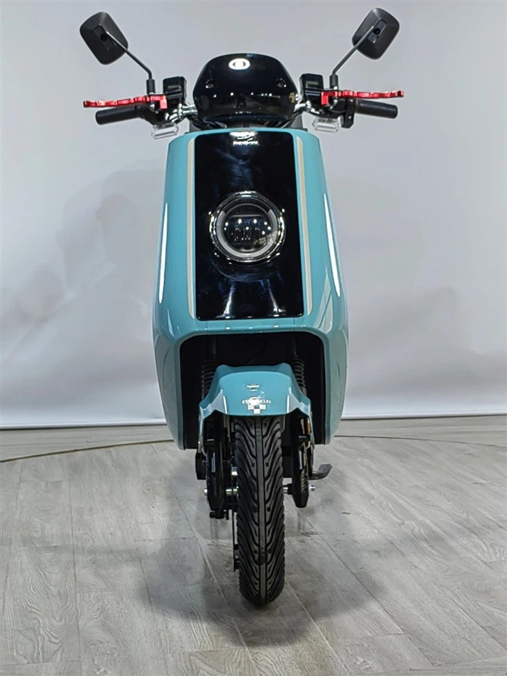 Retro Style Electric Motorcycle